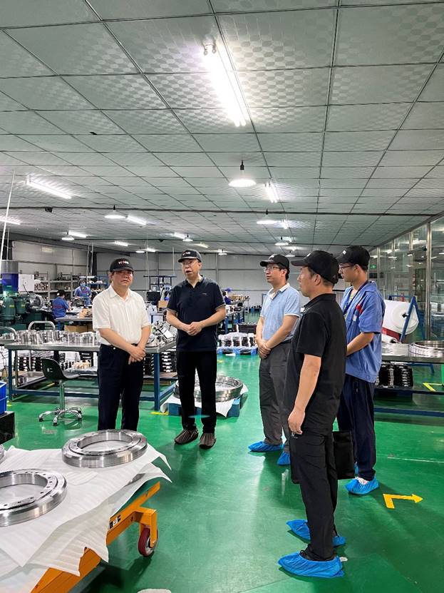 院长颉潭成一行深入企业走访调研，助力技术服务对接